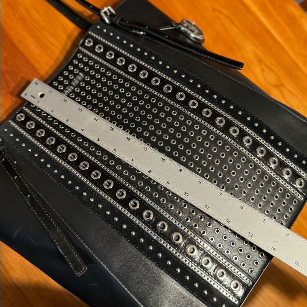 Michael Kors New Black Tote - Picture 11 of 16